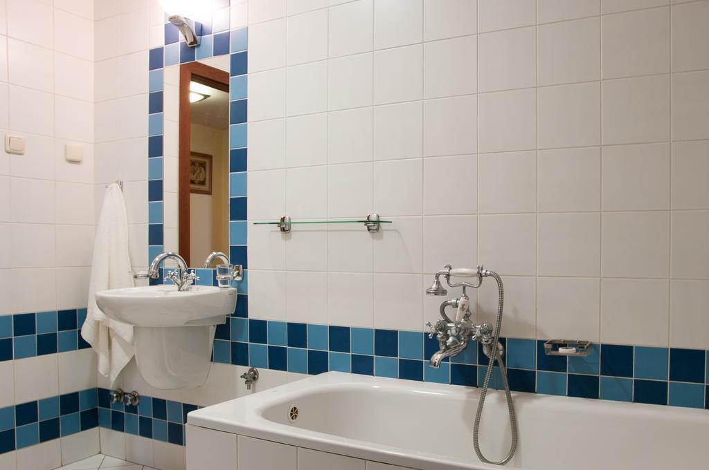 Hotel Sutoris Bochnia Δωμάτιο φωτογραφία