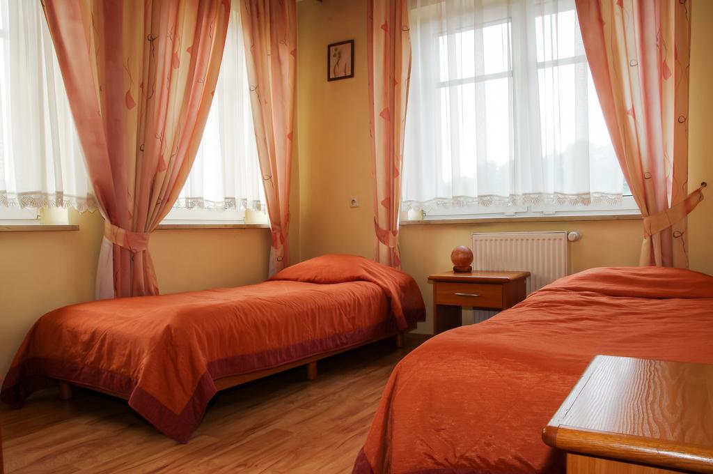 Hotel Sutoris Bochnia Δωμάτιο φωτογραφία